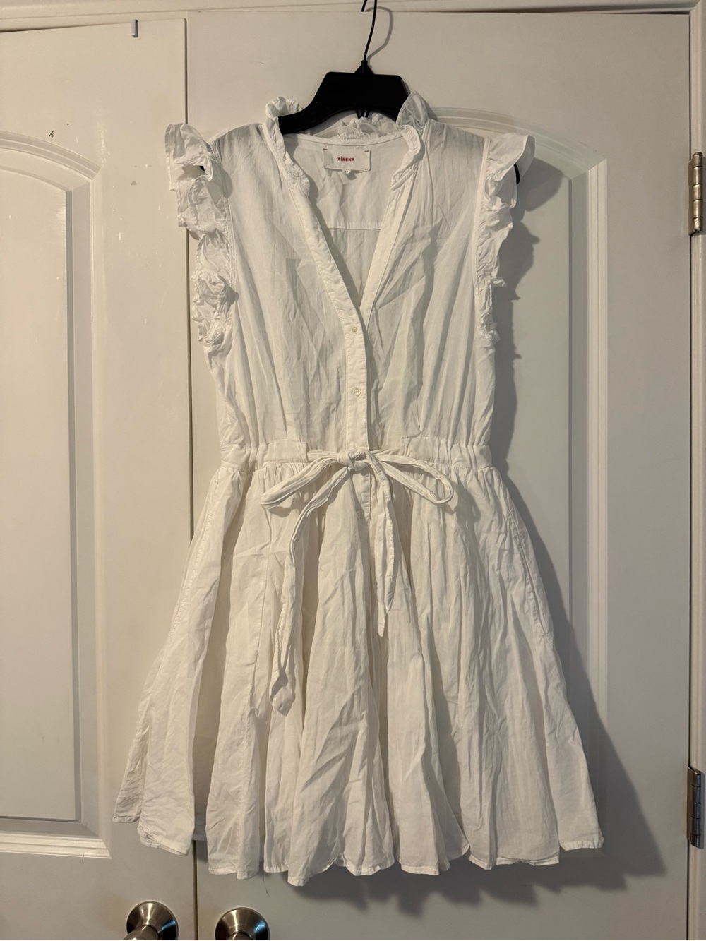 XiRENA White Ruffle-Sleeve Tie-Waist Midi Dress